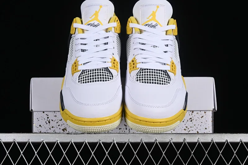 All categories Air Jordan Jordan series basketball shoes Air Jordan 4 OG version Air Jordan 4 Retro "Vivid Sulfur" AJ4 Joe 4 White Thunder AQ9129-101